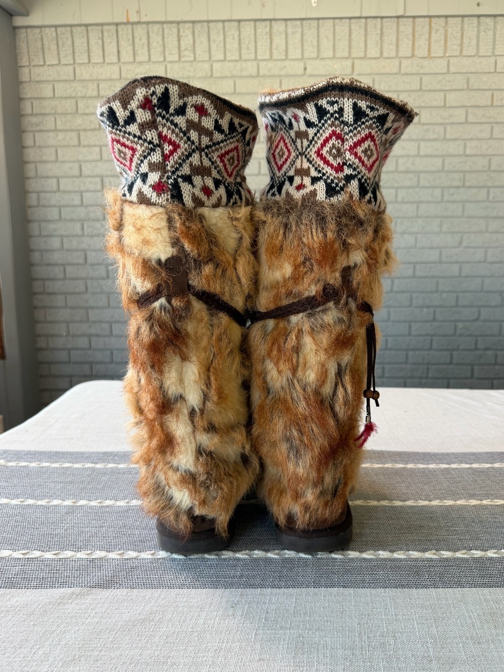 Y2K Muk Luks Leela Fair Isle Faux Fur Native Bohemian Winter Moccasin Boots 8 - Picture 6 of 7
